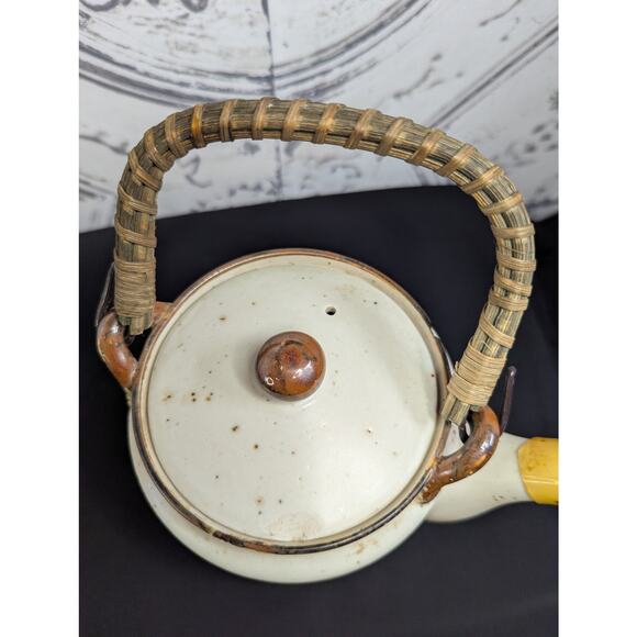 Vintage Otagiri Stoneware Teapot, Pre-Owned - Picture 10 of 12